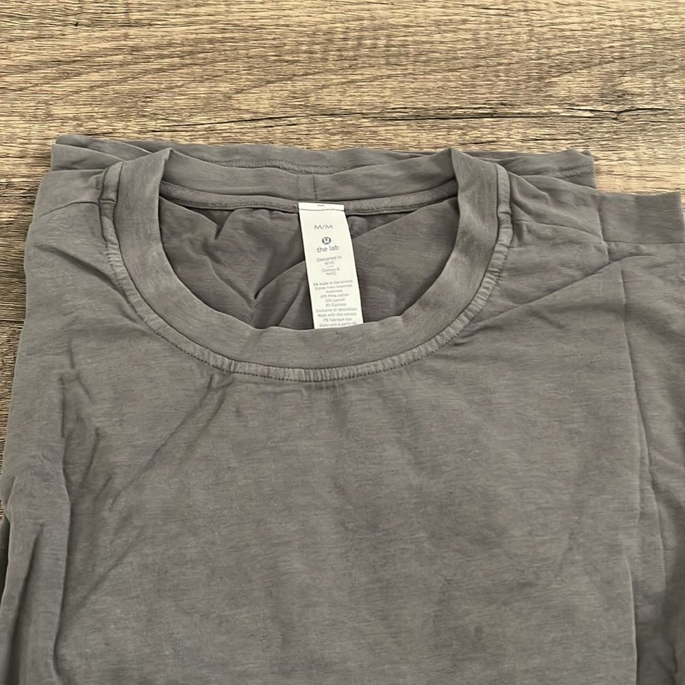 Lululemon Delta Long Sleeve *Sun Wash - Picture 2 of 9